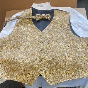 Elegant Leopard Print Vest and Bow Tie Set